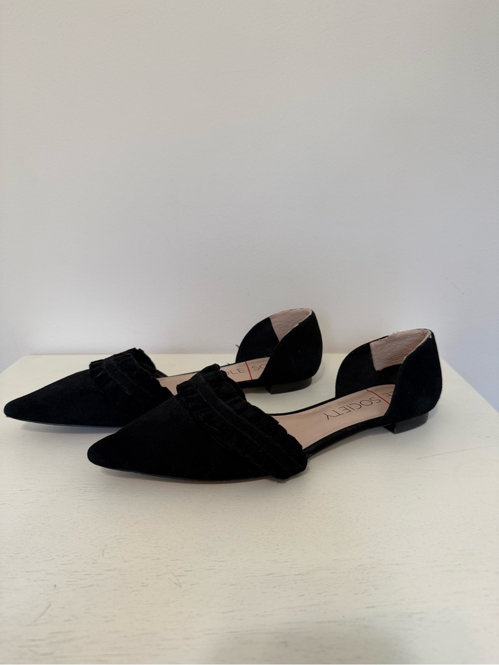 Sole Society Black Pointed D'Orsay Flats with Ruffle Detail Size 9.5